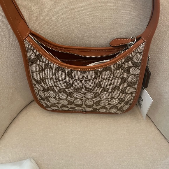 NEW Coach Crystal curve zip Signature Shoulder Bag - Picture 6 of 16